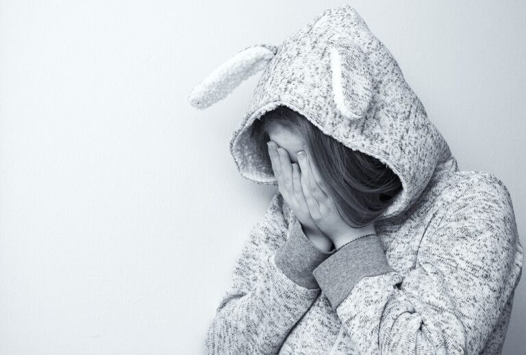 get rid of the FOREVER ALONE feeling