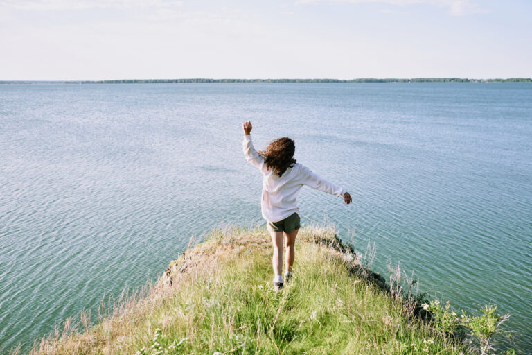 How to Be Happy Alone | Tips for Embracing Solitude